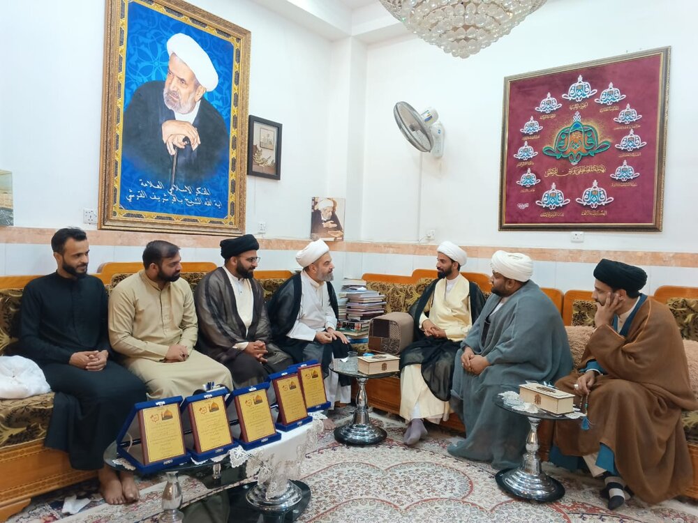 نجف اشرف؛ نجف اناونسمنٹ کی ایک دہائی مکمل ہونے پر شاندار تکریمی نشست کا انعقاد/ علماء کا خراجِ تحسین