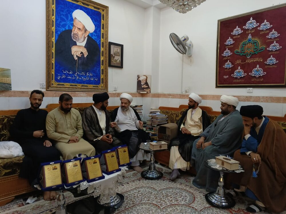 نجف اشرف؛ نجف اناونسمنٹ کی ایک دہائی مکمل ہونے پر شاندار تکریمی نشست کا انعقاد/ علماء کا خراجِ تحسین