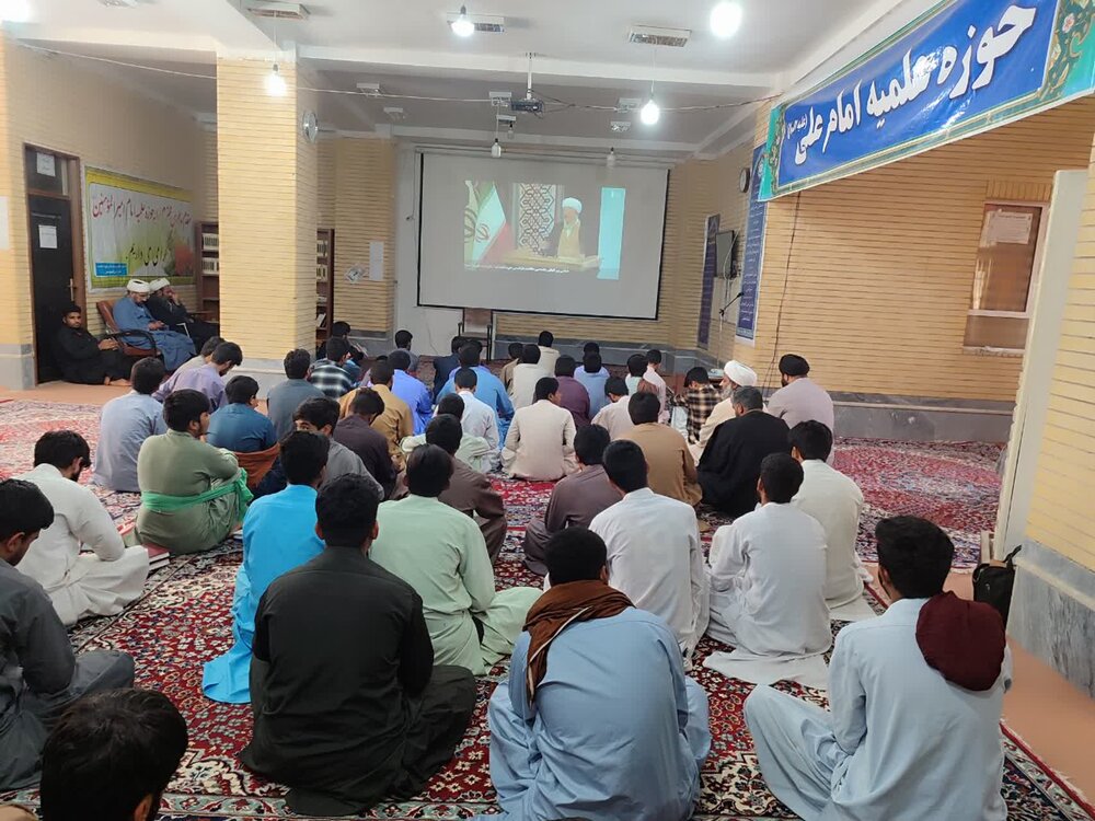 حضور ویدیو کنفرانسی طلاب مدارس علمیه ایرانشهر در همایش یکصدمین سالگرد بازتأسیس حوزه