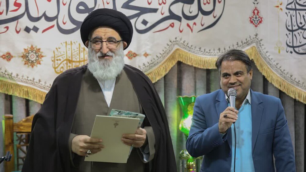 تصاویر| برگزاری مجمع ماهیانه قرآنیان البرز با حضور حجت‌الاسلام والمسلمین حسینی همدانی