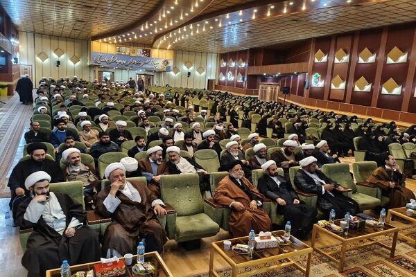 پایهگذاری نسل سالم از برکات حوزههای علمیه است+ عکس