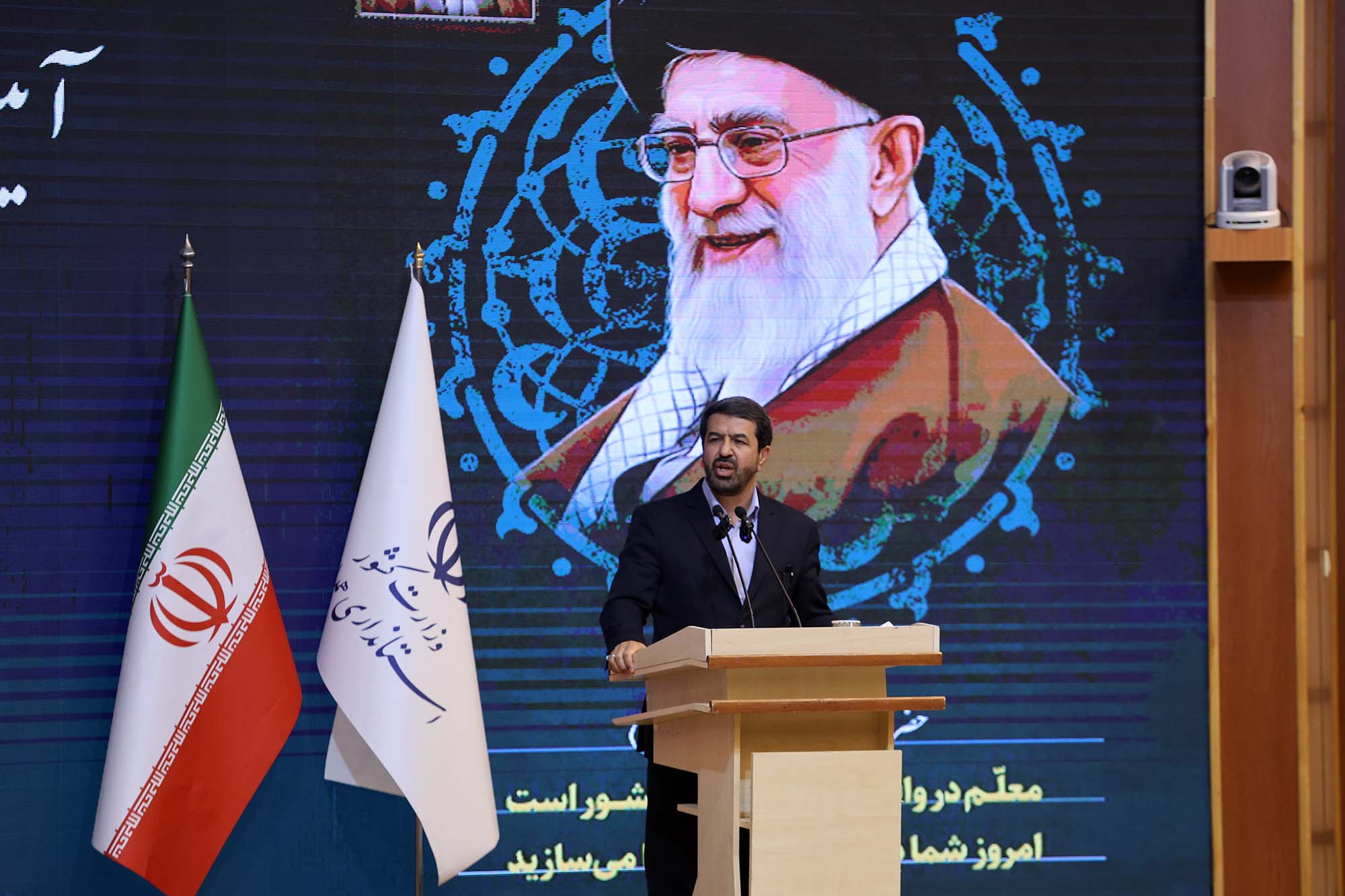 پیشرفت کشور با تقویت آموزش و پرورش حاصل می‌شود 