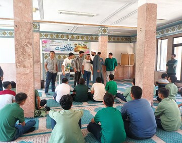 تصاویر/ جشن دهه کرامت و تبلیغ جذب طلبه مدرسه علمیه آیت‌الله یثربی(ره) کاشان