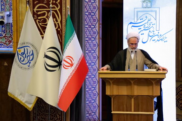 فیلم | قرائت پیام مقام معظم رهبری به همایش یکصدمین سالگشت بازتاسیس حوزه علمیه قم توسط آیت الله اعرافی