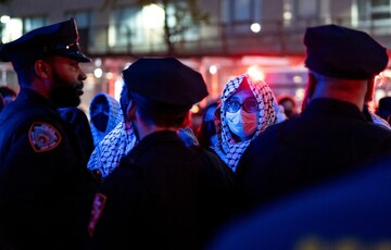 سرکوب خشونت آمیز دانشجویان دانشگاه کلمبیا از سوی پلیس آمریکا