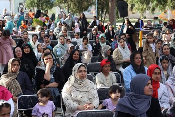 تصاویر/ جشن بانوان سیرجانی در دهه کرامت