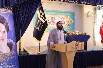 طلاب به آموزه‌های رضوی در علم و عمل پایبند باشند