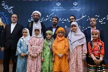 تصاویر / آیین تقدیر از معلمان و مدیران نمونه کشوری و استانی آموزش و پرورش استان همدان