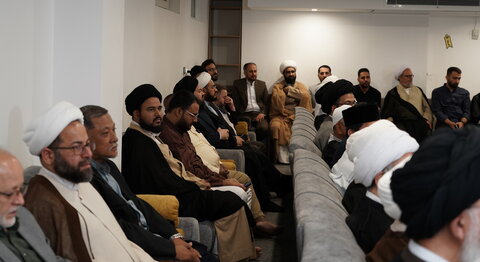 تصاویر/ دیدار مهمانان بین‌المللی همایش یکصدمین سالگشت حوزه علمیه قم با آیت‌الله اعرافی