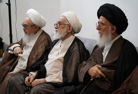 تصاویر/ دیدار مهمانان بین‌المللی همایش یکصدمین سالگشت حوزه علمیه قم با آیت‌الله اعرافی