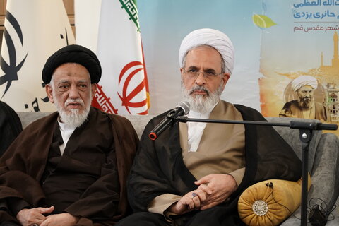 تصاویر/ دیدار مهمانان بین‌المللی همایش یکصدمین سالگشت حوزه علمیه قم با آیت‌الله اعرافی