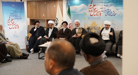 تصاویر/ دیدار مهمانان بین‌المللی همایش یکصدمین سالگشت حوزه علمیه قم با آیت‌الله اعرافی