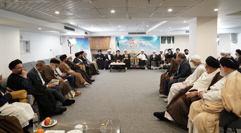 تصاویر/ دیدار مهمانان بین‌المللی همایش یکصدمین سالگشت حوزه علمیه قم با آیت‌الله اعرافی