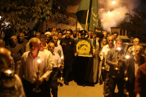 تصاویر/جشن مردمی حسینیه مزرعه خطیر نطنز از کاروان زیر سایه خورشید