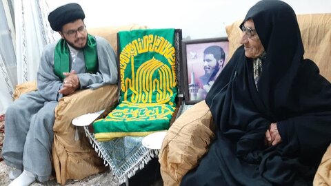 تصاویر/جشن مردمی حسینیه مزرعه خطیر نطنز از کاروان زیر سایه خورشید