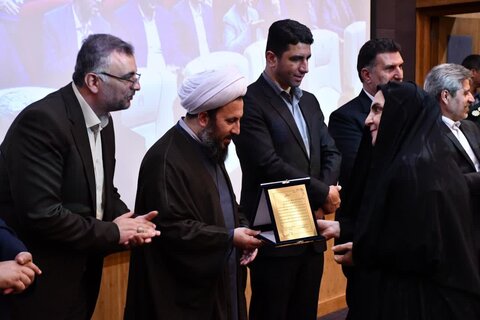 تصاویر/ مراسم گرامیداشت هفته معلم در سالن بوتراب خوی