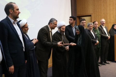 تصاویر/ مراسم گرامیداشت هفته معلم در سالن بوتراب خوی