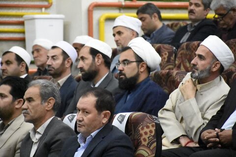 تصاویر/ مراسم تکریم و معارفه مسئول مرکزاسلامی شهرستان ماکو