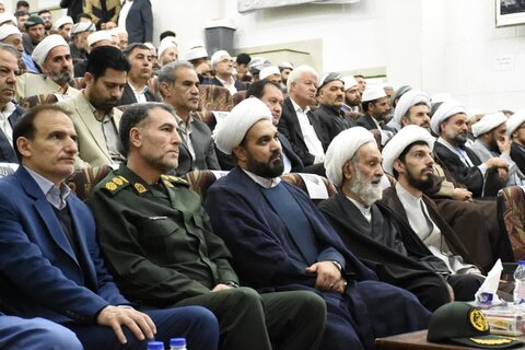 تصاویر/ مراسم تکریم و معارفه مسئول مرکزاسلامی شهرستان ماکو