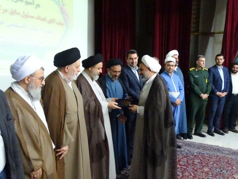 تصاویر/ مراسم تکریم و معارفه مسئول مرکزاسلامی شهرستان ماکو