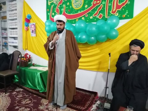 تصاویر / مراسم تجلیل از فعالان و خادمین قرآنی و شرکت کنندگان در طرح زندگی با آیه ها در شهرستان سراب