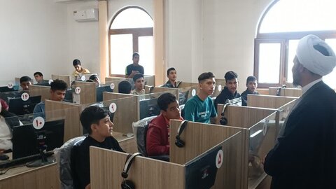 تصاویر/  بازدید دانش آموزان مدرسه شهید با هنر از مدرسه علمیه امام خمینی (ره) شهرستان خوی