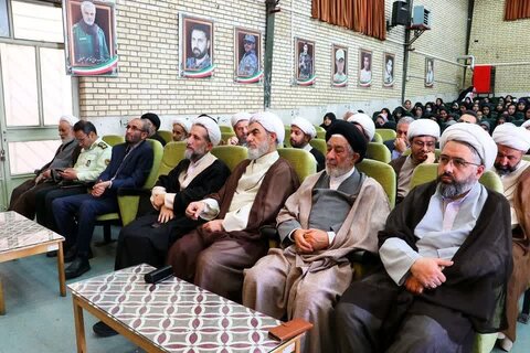 تصاویر / اجلاسیه نماز در شهرستان بویین زهرا