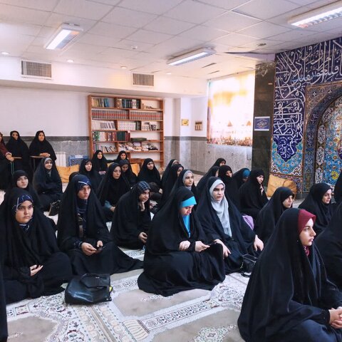 تصاویر/ مراسم تجلیل از اساتید مدرسه علمیه الزهرا (س) شاهین دژ