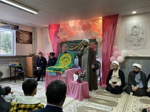 تصاویر/ جشن دهه کرامت در مدرسه علمیه الزهرا (س) شاهین دژ