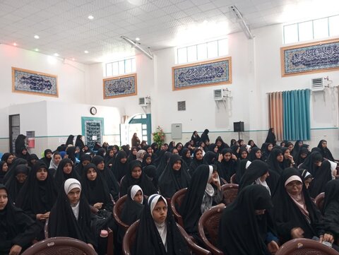 تصاویر/ اختتامیه مسابقات قرآنی دانش‌آموزی در شهربابک