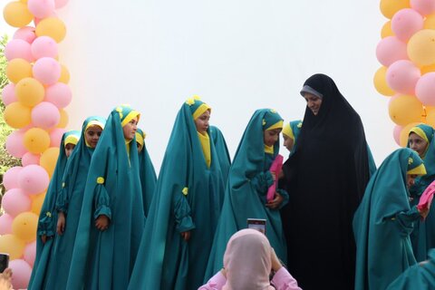 تصاویر/ جشن بانوان سیرجانی در دهه کرامت