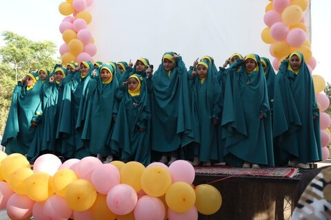 تصاویر/ جشن بانوان سیرجانی در دهه کرامت