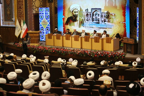 تصاویر / دومین روز همایش بین المللی یکصدمین سالگشت بازتأسیس حوزه علمیه قم - 1