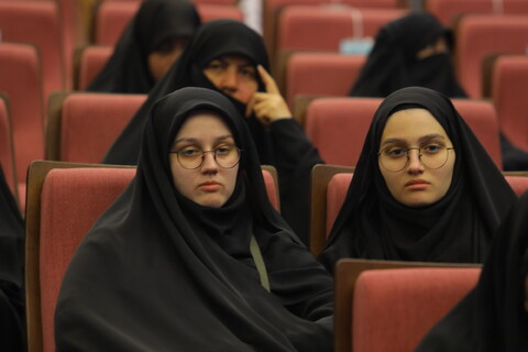 تصاویر / دومین روز همایش بین المللی یکصدمین سالگشت بازتأسیس حوزه علمیه قم - 3