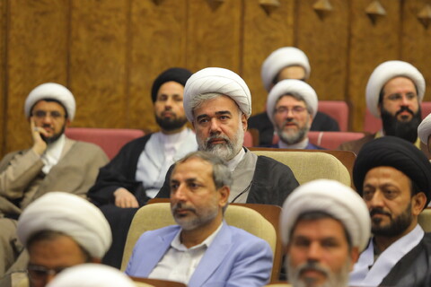 تصاویر / دومین روز همایش بین المللی یکصدمین سالگشت بازتأسیس حوزه علمیه قم - 3