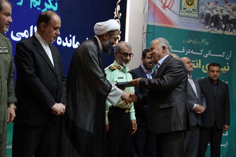 تصاویر / آیین تکریم و معارفه فرمانده انتظامی استان همدان