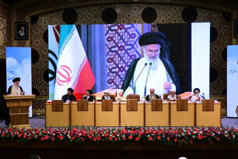 مؤتمر الذكرى المئوية لإعادة تأسيس الحوزة العلمية في قم