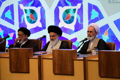 مؤتمر الذكرى المئوية لإعادة تأسيس الحوزة العلمية في قم