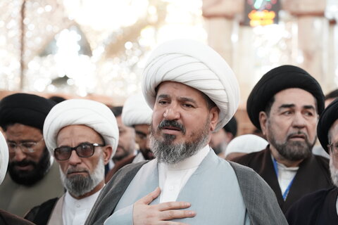 تصاویر/ تشرف مهمانان بین‌المللی همایش صده به حرم مطهر حضرت معصومه(س)