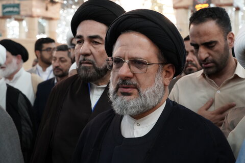 تصاویر/ تشرف مهمانان بین‌المللی همایش صده به حرم مطهر حضرت معصومه(س)