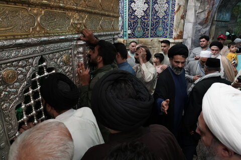 تصاویر/ تشرف مهمانان بین‌المللی همایش صده به حرم مطهر حضرت معصومه(س)