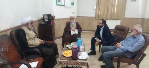 تصاویر/برگزاری اولین جلسه سال ۱۴۰۴ با هیات امنای مدرسه علمیه کوثر زرندیه