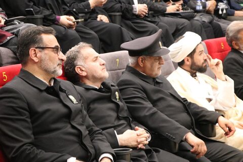 تصاویر/  ویژه برنامه محفل شـعر و خـاطره « بیت هشتم» در ارومیه