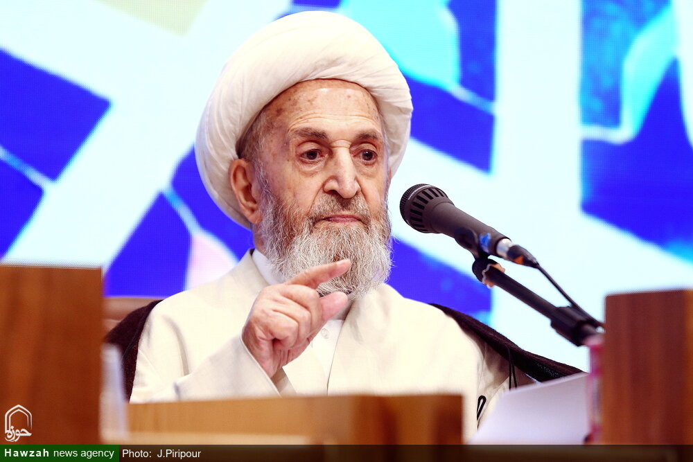متن کامل بیانات آیت‌الله‌العظمی سبحانی در همایش سده؛ از نخستین حوزه‌های علمیه تا احیای تشیع در دوره معاصر