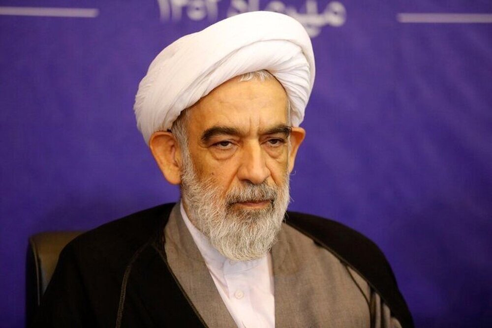 عالمی بین المللی تر از امام خمینی(ره) در تاریخ شیعه وجود ندارد