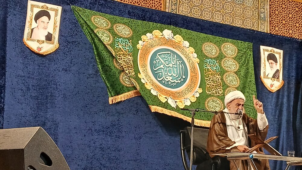 महदीवाद अहले-बैत (अ) की बुनियादी शिक्षाओं में से एक है / किसी को भी जुहूर का समय निर्धारित करने का हक़ नहीं है