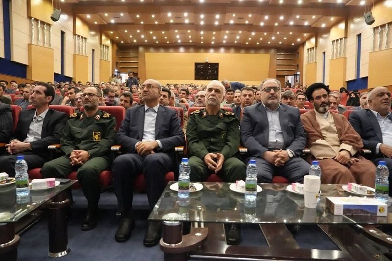 تقدیر سپاه استان کرمانشاه از دستگاه‌های اجرایی فعال در خدمت‌رسانی به مردم+ تصاویر