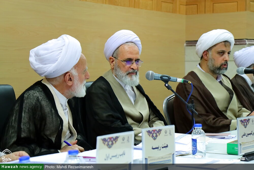 آية الله الأعرافي: الثورة الإسلامية نتاج الرؤية الاستراتيجية لآية الله الحائري اليزدي