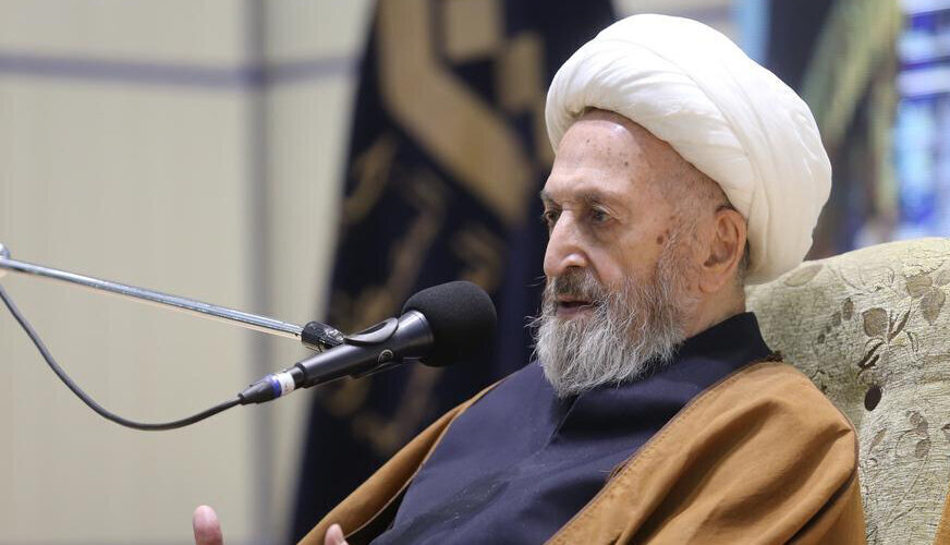 Marehemu Ayatollah al-Udhma Ha’iri alikuwa mfano wa wazi wa "العالم بزمانه" (mwanazuoni katika zama zake), Hawza ya Qom ni muendelezo wa kihistoria wa Hawza ya Madina, Kufa na Khorasan