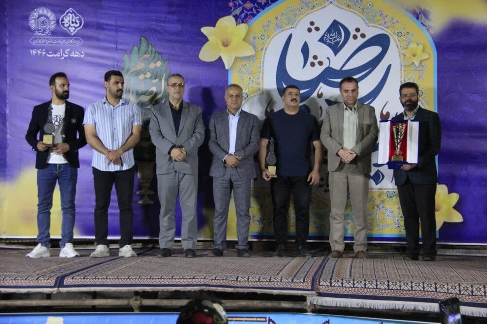 ویژه برنامه «نشان ارادت» با حضور ورزشکاران کاشانی برگزار شد
